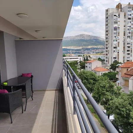 S'akvarel 2 - Private Garage Appartement *