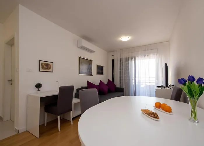 Apartman S'akvarel 2 - Private Garage